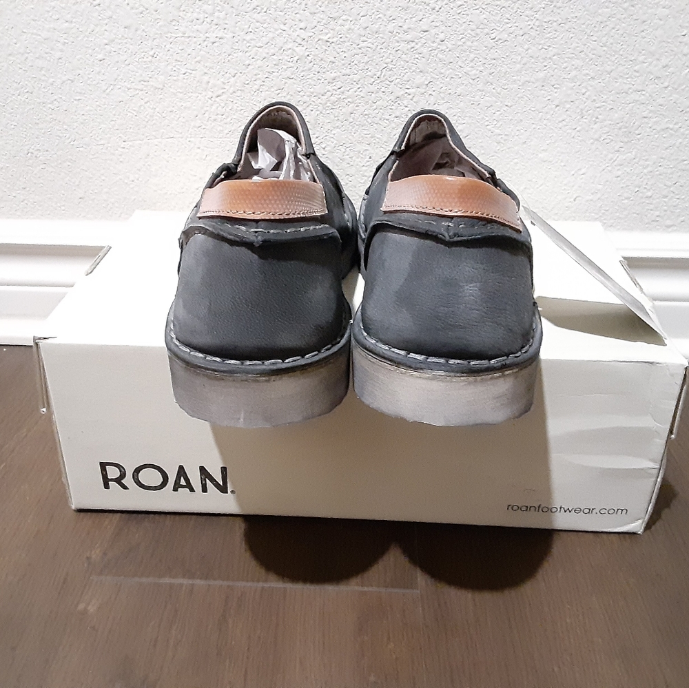 Roan - Picture 3 of 4